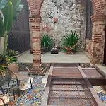 Hermoso apartamento con patio privado